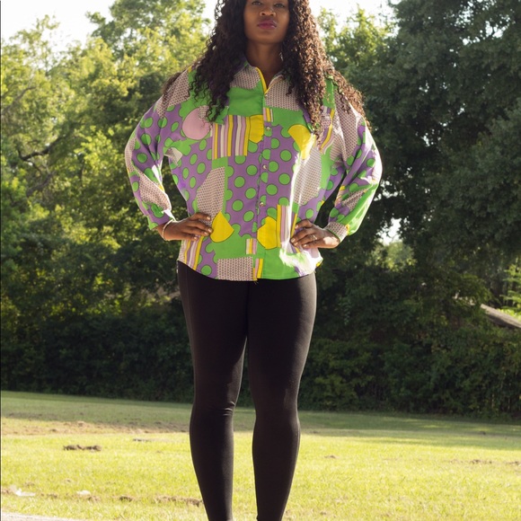 90’s vintage multi-colored blouse. Size Medium - Picture 2 of 4